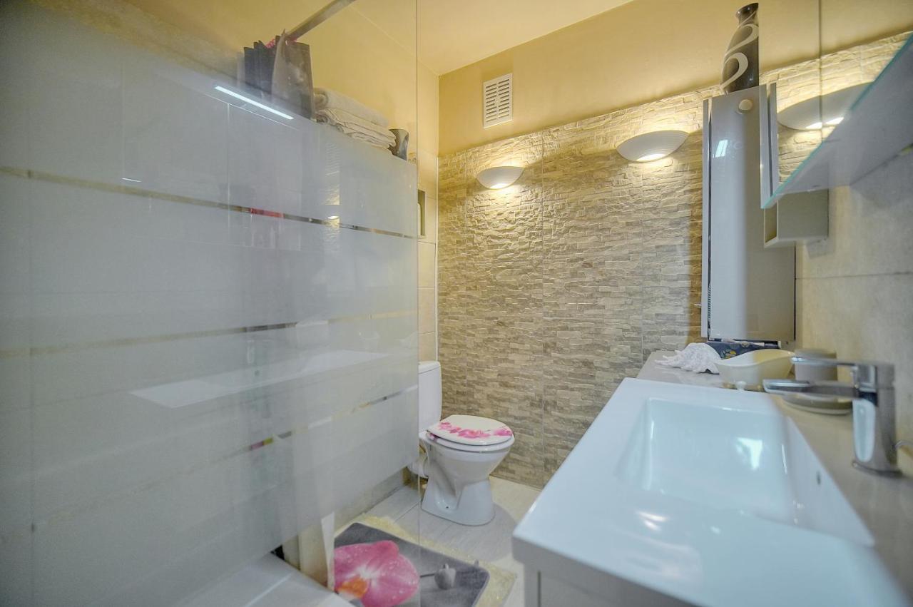 Apartment Le - 2 Pieces - Loggia - Vca *